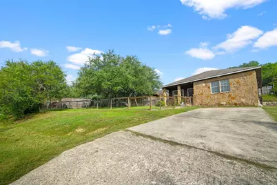 10604 Lake Beach Drive, Dripping Springs, TX 78620 - Photo 3
