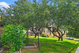10604 Lake Beach Dr, Dripping Springs, TX 78620 - Photo 23