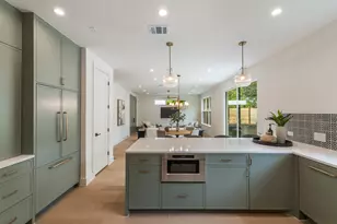 302 El Paso St, Austin, TX 78704 - Photo 11