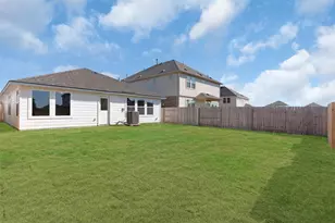 25608 Wheat Seed Ln, Elgin, TX 78621 - Photo 19