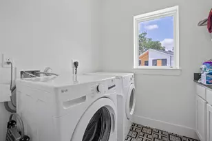 5806 Sutherlin Rd, Austin, TX 78723 - Photo 23