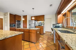 300 Sycamore Valley Rd, Dripping Springs, TX 78620 - Photo 13