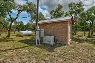 300 Sycamore Valley Rd, Dripping Springs, TX 78620 - Photo 39
