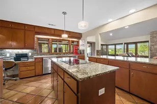 300 Sycamore Valley Rd, Dripping Springs, TX 78620 - Photo 13