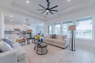 101 Woodstock Cir, Spicewood, TX 78669 - Photo 3