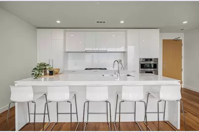 44 East Avenue #4305, Austin, TX 78701 - Photo 3