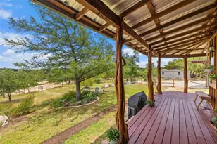 2822 Stagecoach Ranch Rd, Dripping Springs, TX 78620 - Photo 25