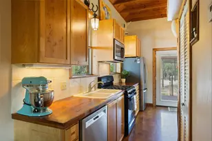 2822 Stagecoach Ranch Rd, Dripping Springs, TX 78620 - Photo 13