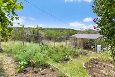 2822 Stagecoach Ranch Road, Dripping Springs, TX 78620 - Photo 35