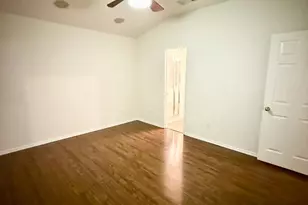 1018 Gentry Dr, Leander, TX 78641 - Photo 7