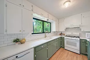 4702 Hilldale Dr, Austin, TX 78723 - Photo 5