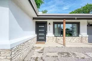 4702 Hilldale Dr, Austin, TX 78723 - Photo 13