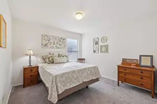 524 Shimek St, Jarrell, TX 76537 - Photo 9