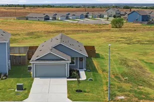 171 Cattle Queen Rd, Jarrell, TX 76537 - Photo 1