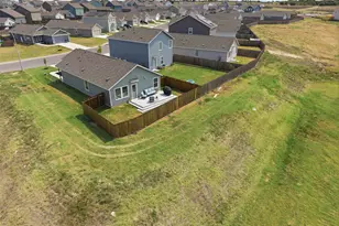 171 Cattle Queen Rd, Jarrell, TX 76537 - Photo 35