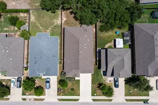 309 Lewisville Ln, Leander, TX 78641 - Photo 29