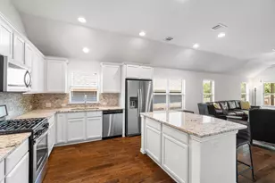 309 Lewisville Ln, Leander, TX 78641 - Photo 7