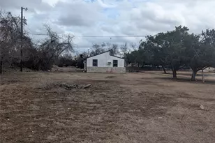 111 Rose Dr, Dripping Springs, TX 78620 - Photo 11