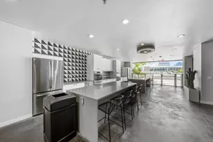 800 Embassy Dr, Austin, TX 78702 - Photo 25