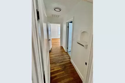 589 N Chambers Street, Giddings, TX 78942 - Photo 9