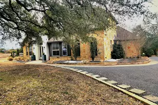 152 Silver Hawk Ct, Dripping Springs, TX 78620 - Photo 3