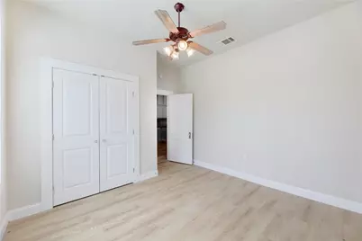 719 W 3rd Street, Taylor, TX 76574 - Photo 15