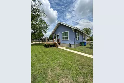719 W 3rd Street, Taylor, TX 76574 - Photo 23