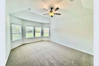 206 Coopers Hawk Crest, Cedar Creek, TX 78612 - Photo 3