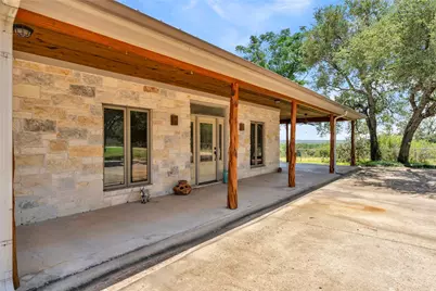 150 Pecan 2, Florence, TX 76527 - Photo 3