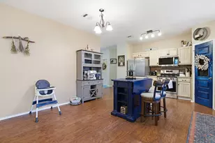 114 Creston St, Hutto, TX 78634 - Photo 13