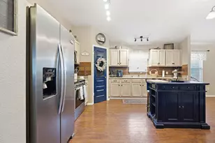 114 Creston St, Hutto, TX 78634 - Photo 7
