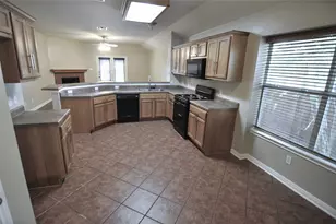 1830 Paradise Ridge Dr, Round Rock, TX 78665 - Photo 5