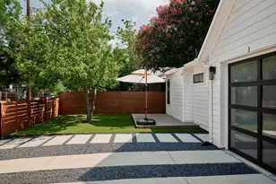 1101 1/2 Fiesta St, Austin, TX 78702 - Photo 5