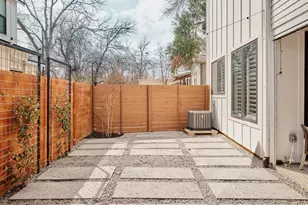 1101 1/2 Fiesta St, Austin, TX 78702 - Photo 5