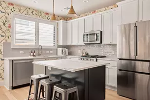 1101 1/2 Fiesta St, Austin, TX 78702 - Photo 9