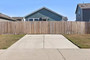 210 Chapel Beck Dr, Kyle, TX 78640 - Photo 17