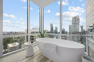 300 Bowie St, Austin, TX 78703 - Photo 11