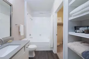 12215 Hunters Chase Dr, Austin, TX 78729 - Photo 17