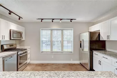 6009 Avery Island, Austin, TX 78727 - Photo 13