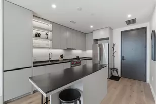 610 Davis St, Austin, TX 78701 - Photo 7