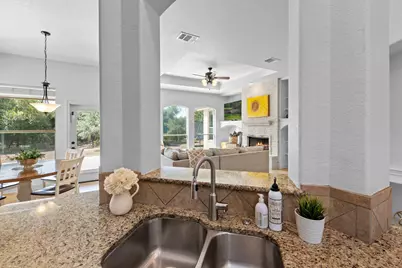 833 Pinnacle Parkway, New Braunfels, TX 78132 - Photo 13