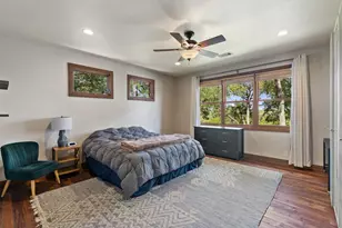 10598 Davy Crockett Dr, Austin, TX 78737 - Photo 23
