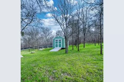 108 Halawa Court, Bastrop, TX 78602 - Photo 29