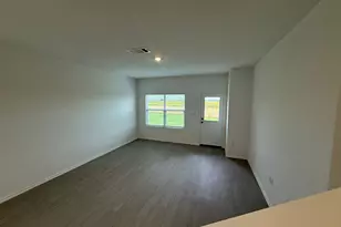 109 Imola St, Hutto, TX 78634 - Photo 9