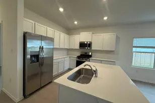 109 Imola St, Hutto, TX 78634 - Photo 11