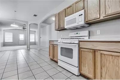 602 Golden Gate Drive, Leander, TX 78641 - Photo 3