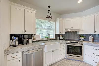 480 Mustang Mesa, Liberty Hill, TX 78642 - Photo 9