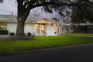 1507 Corona Dr, Austin, TX 78723 - Photo 3