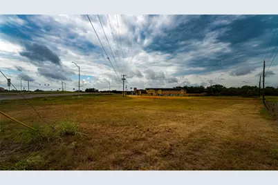 227 N US Highway 77, Rockdale, TX 76567 - Photo 13