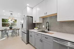 7729 Croftwood Dr, Austin, TX 78749 - Photo 9